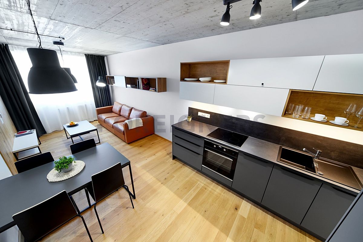 Pronájem bytu 2+kk 50 m²